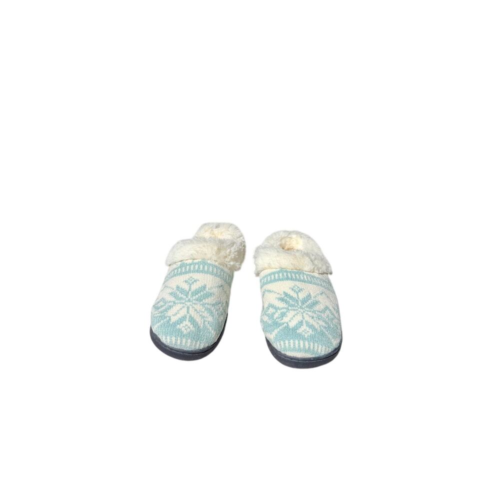 The Original Muk Luks Ladies Slippers Size 7-8